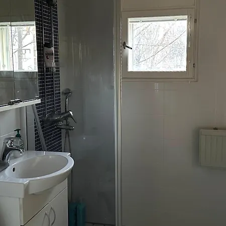 Cozy Two-room With Private Balcony Lägenhet